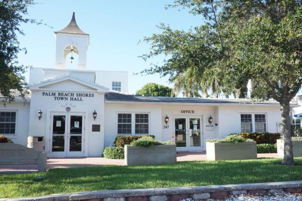 The Beach House At Seascape Steps From The Beach, Marina And Shops! West Palm Beach Kültér fotó