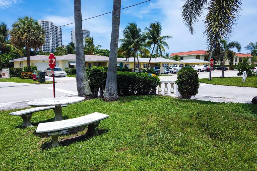 The Beach House At Seascape Steps From The Beach, Marina And Shops! West Palm Beach Kültér fotó